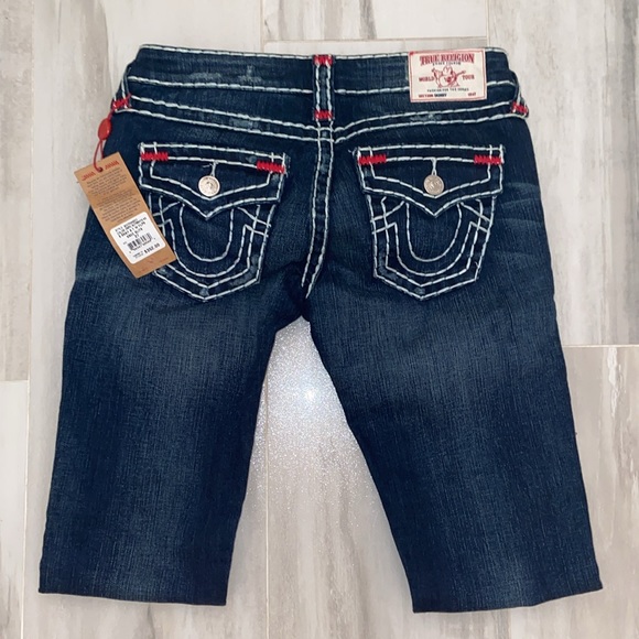 True Religion Skinny Flaps Thick Embrodered White Stitch, 27x31, NWT, $352 MSRP - Picture 3 of 12